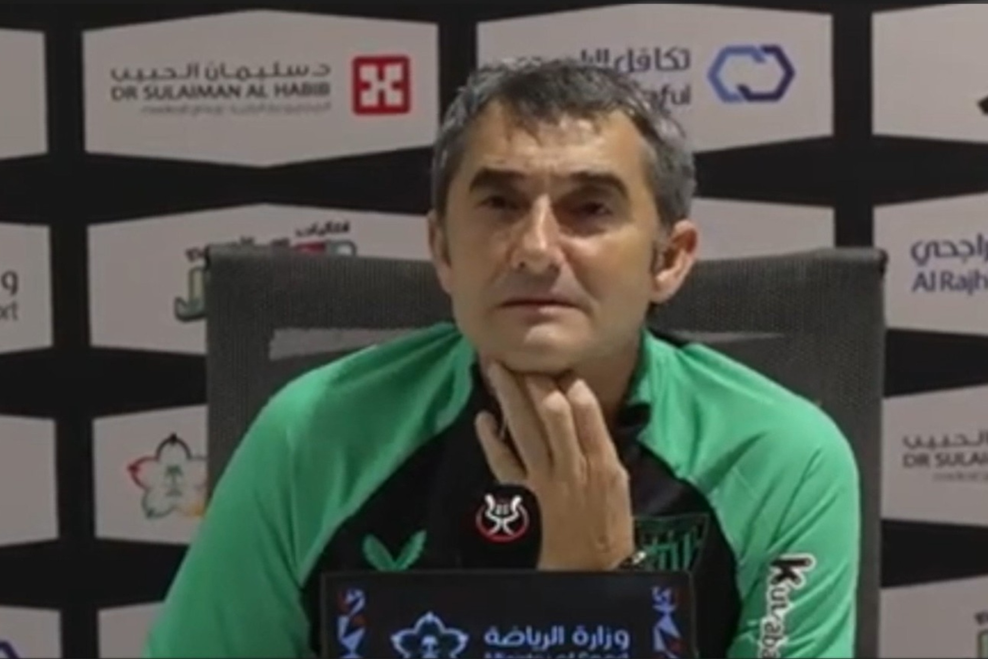 表现出色 表现出色